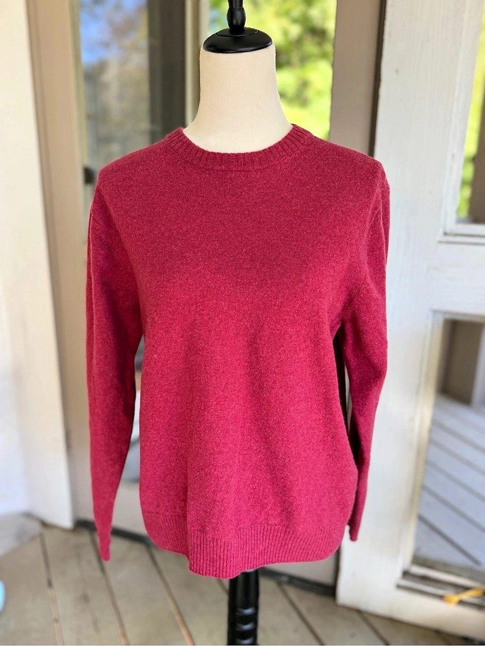 Boden Crewneck Lambs Wool Sweater in Pink/Red Size Large Very Good